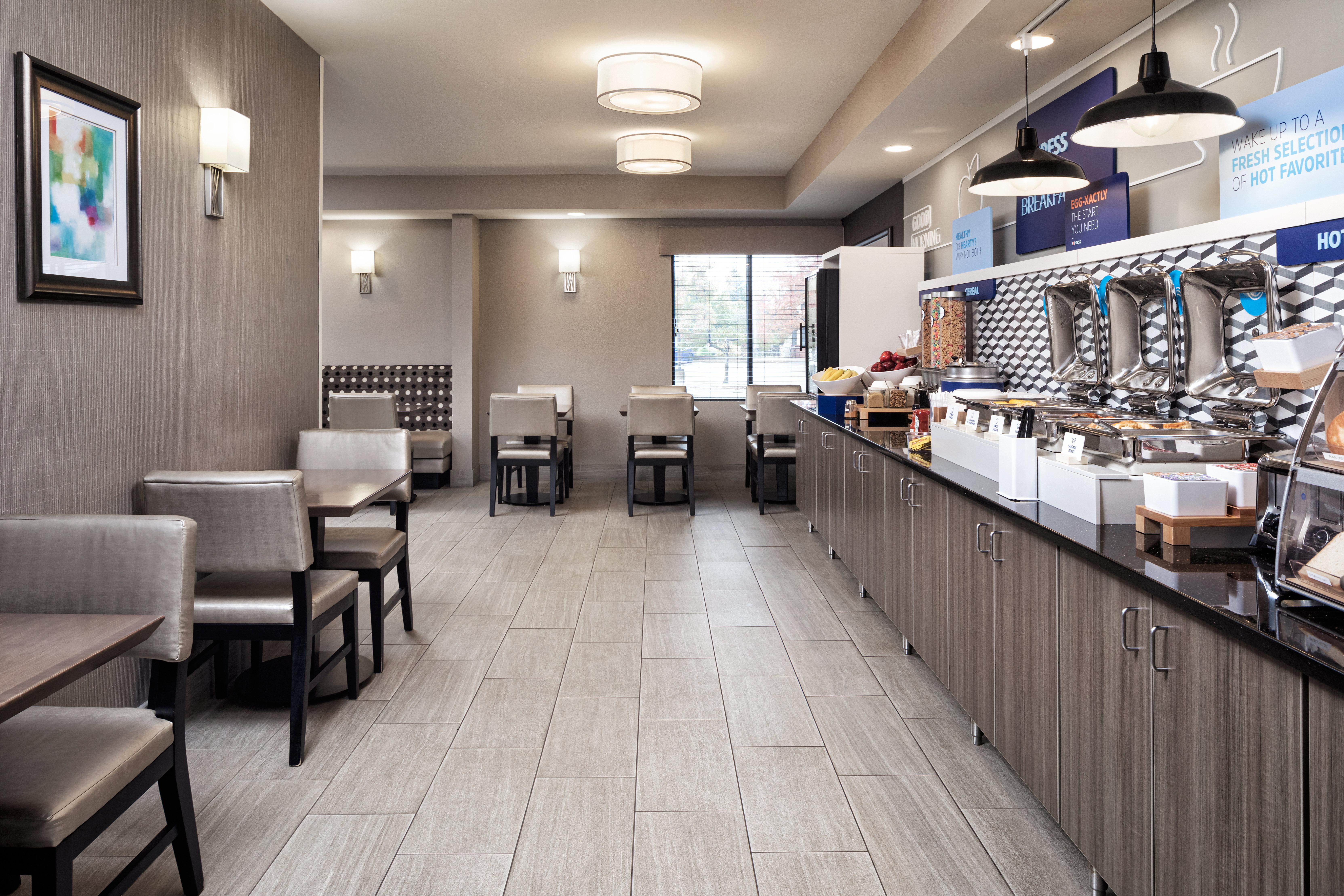 Holiday Inn Express Hotel & Suites Minneapolis - Minnetonka By Ihg Esterno foto