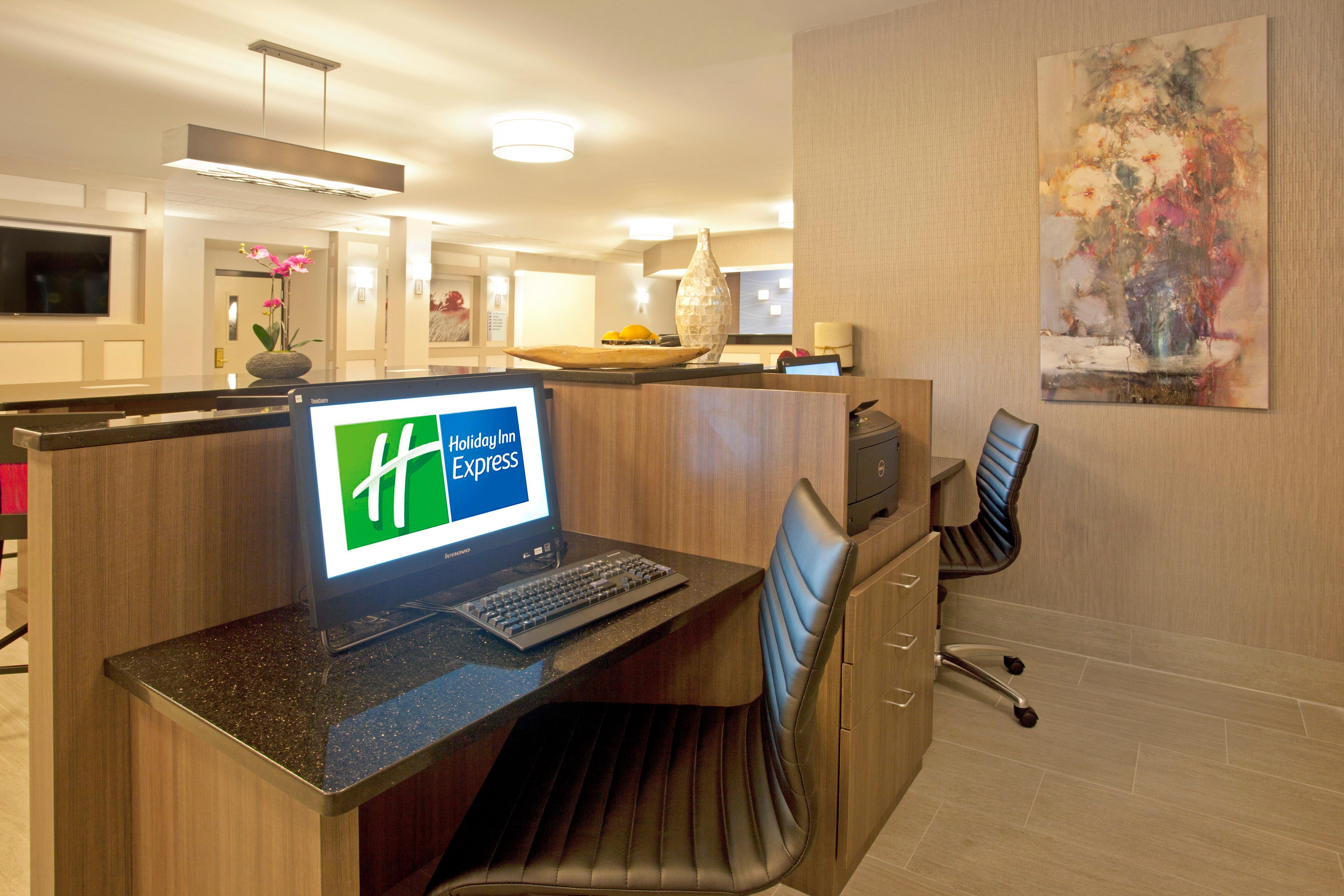 Holiday Inn Express Hotel & Suites Minneapolis - Minnetonka By Ihg Esterno foto